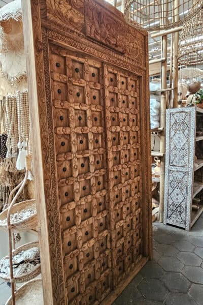 Bali deur carved, vierkantjes met knop