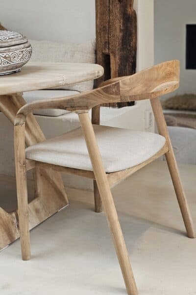 Houten eetkamerstoel met stoffen zitting