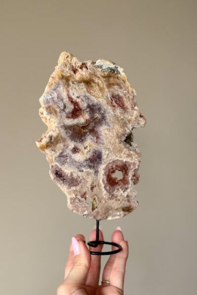 Roze amethist op statief | D8