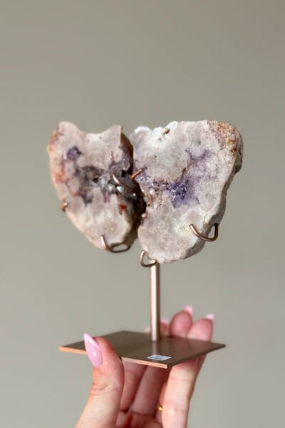 Roze amethist wings op houder